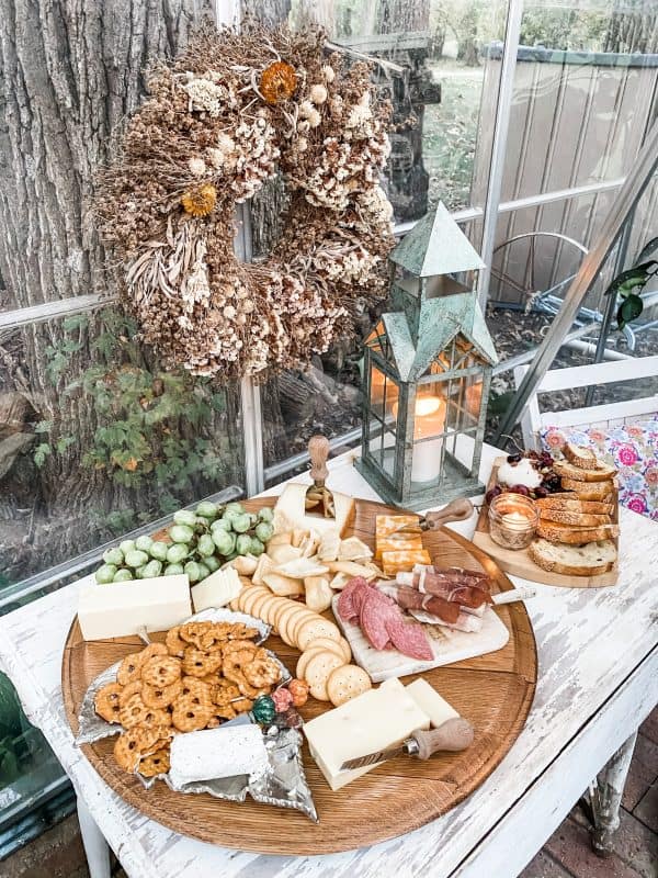 outdoor entertaining charcuterie