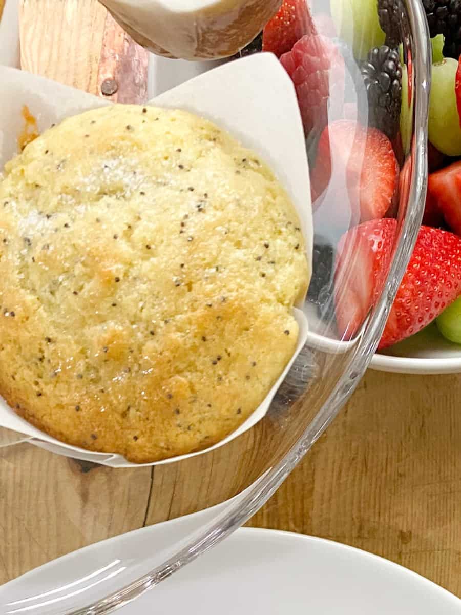 lemon poppy seed muffin