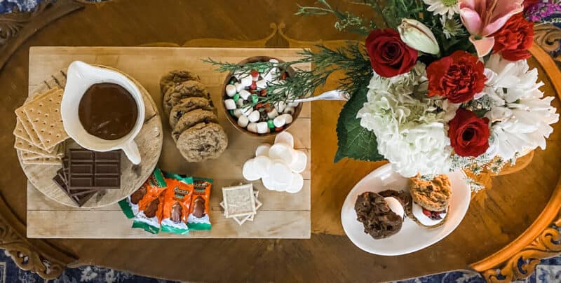 Cozy Christmas Idea - Smore Board