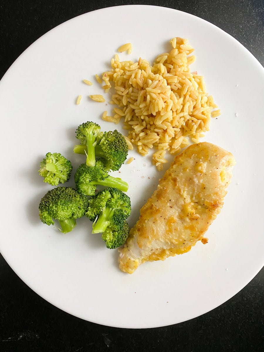 Easy Skillet Lemon Chicken with a Bright Lemon Pan Sauce