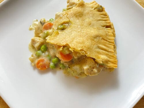 https://livinglargeinasmallhouse.com/wp-content/uploads/2023/02/chicken-pot-pie-20-500x375.jpg