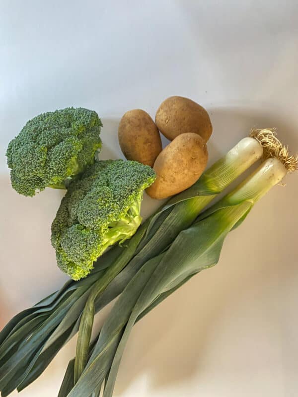 Potatoes, broccoli and leeks