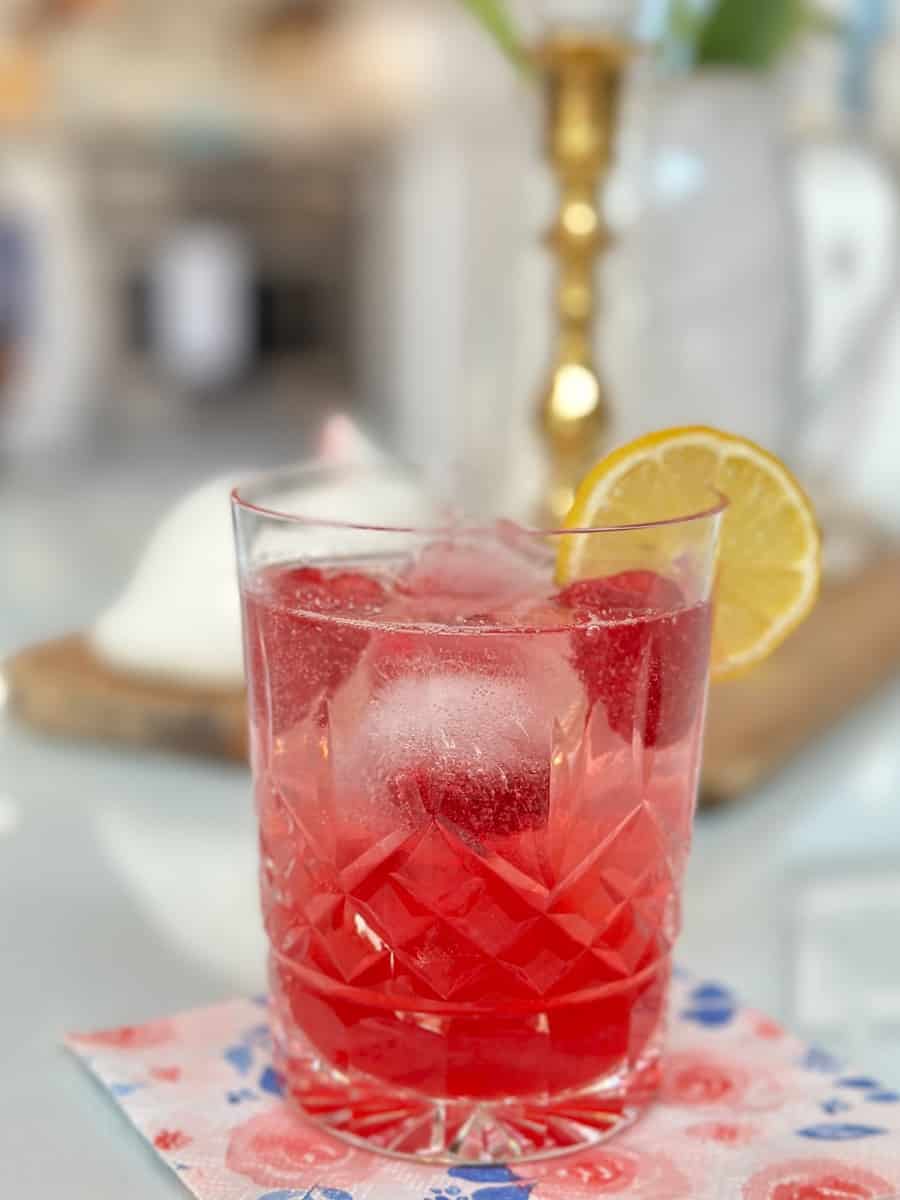 raspberry cordial cocktail