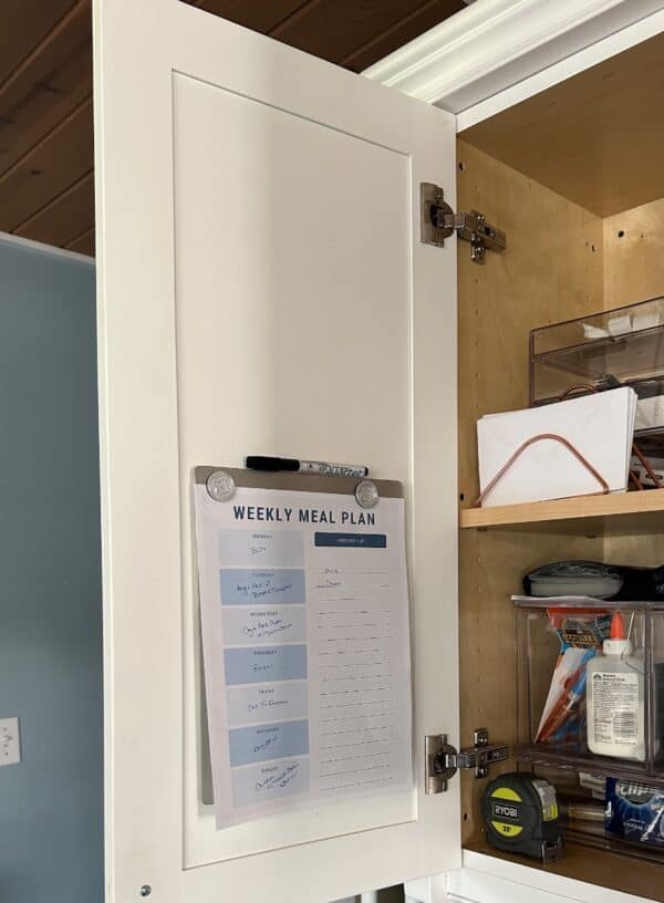 Ideas for Creating a Family Command Center in A Small House | Living ...