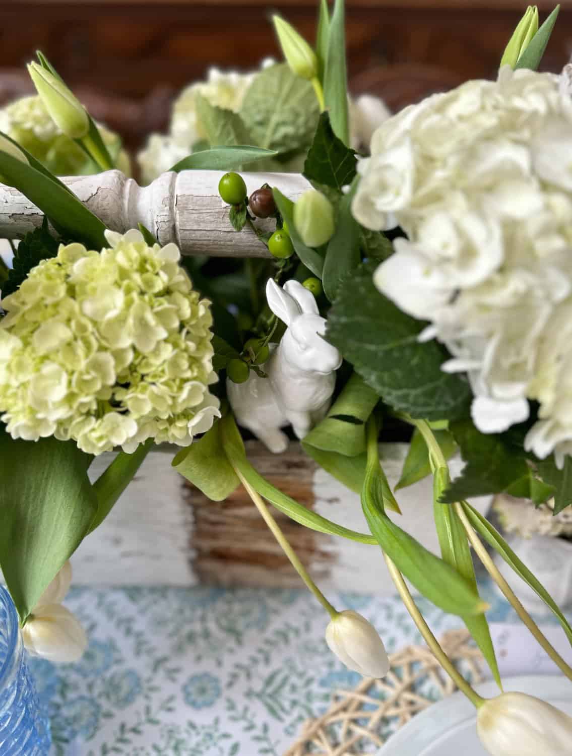 How to Create the Perfect Easter Tablescape | Living Large In A Small ...