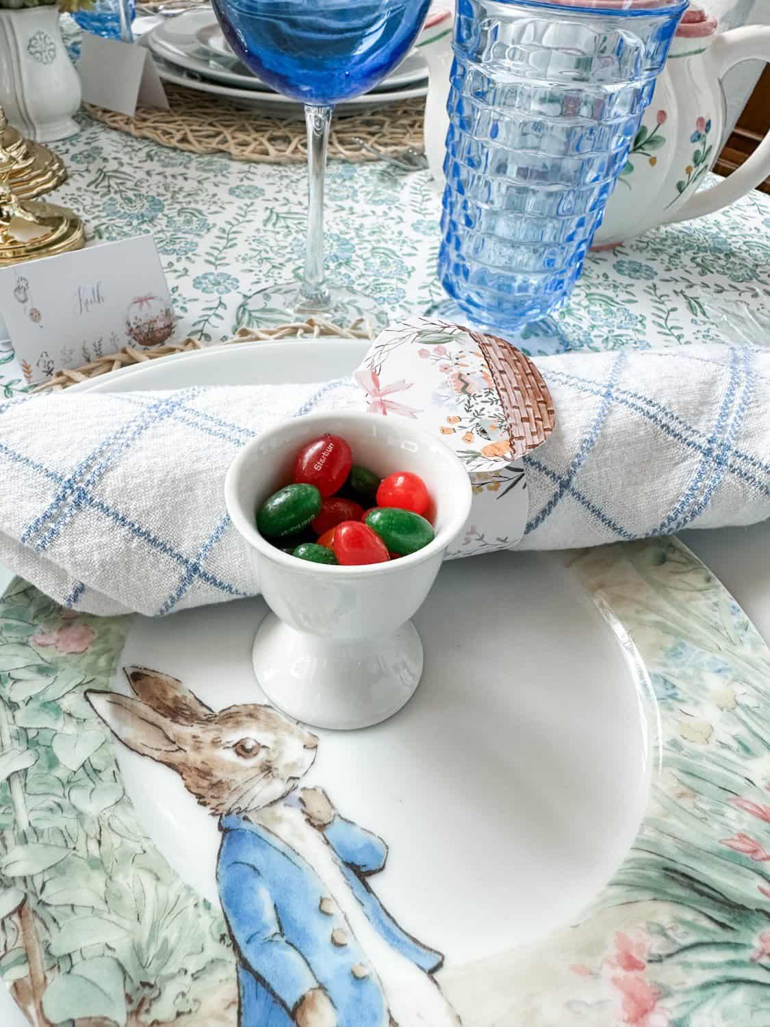 How to Create the Perfect Easter Tablescape | Living Large In A Small ...