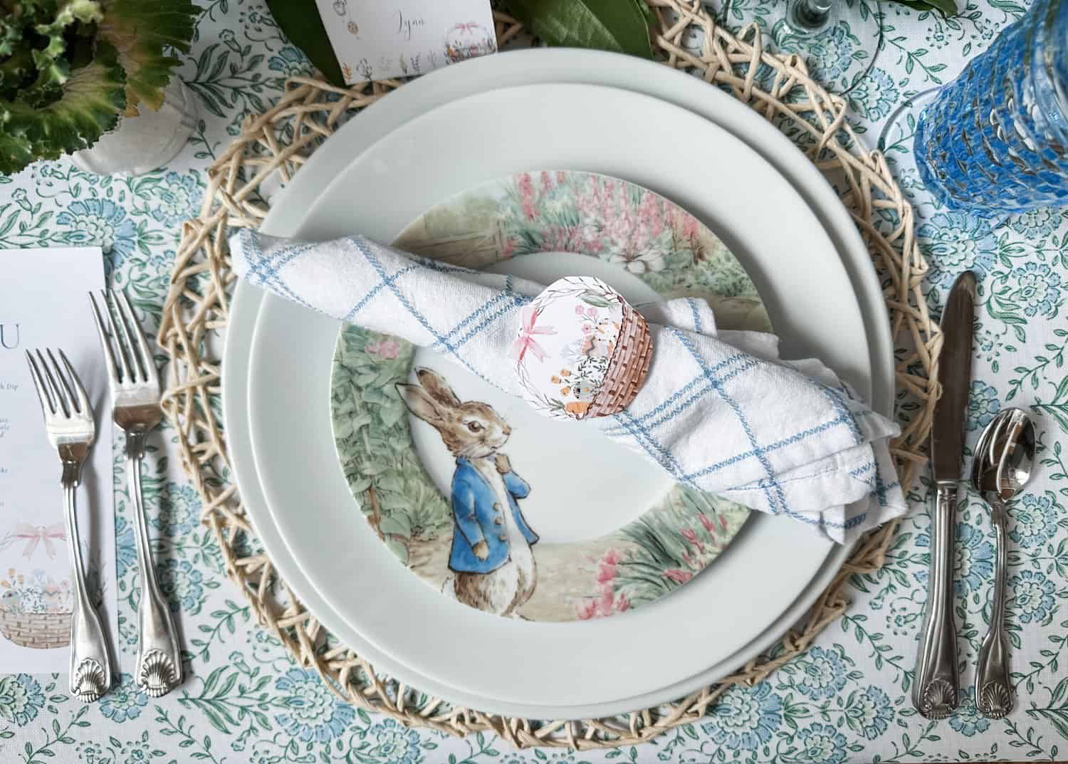 How to Create the Perfect Easter Tablescape | Living Large In A Small ...