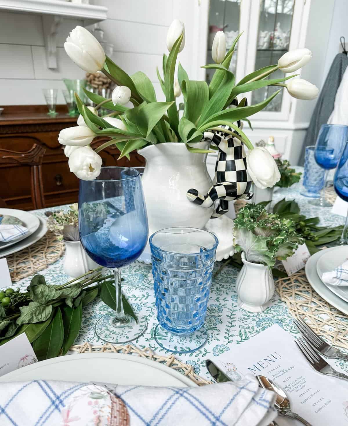How to Create the Perfect Easter Tablescape | Living Large In A Small ...